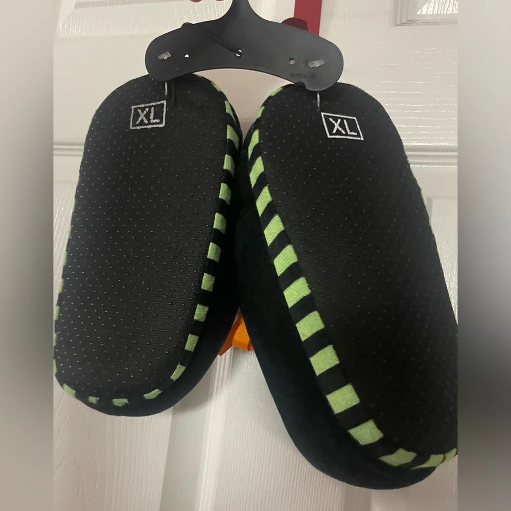 Kids Halloween Witch Slippers - Black and Orange‎
